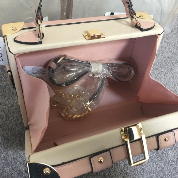 Authentic Aldo women calini bag travel case style - Picture 10 of 14